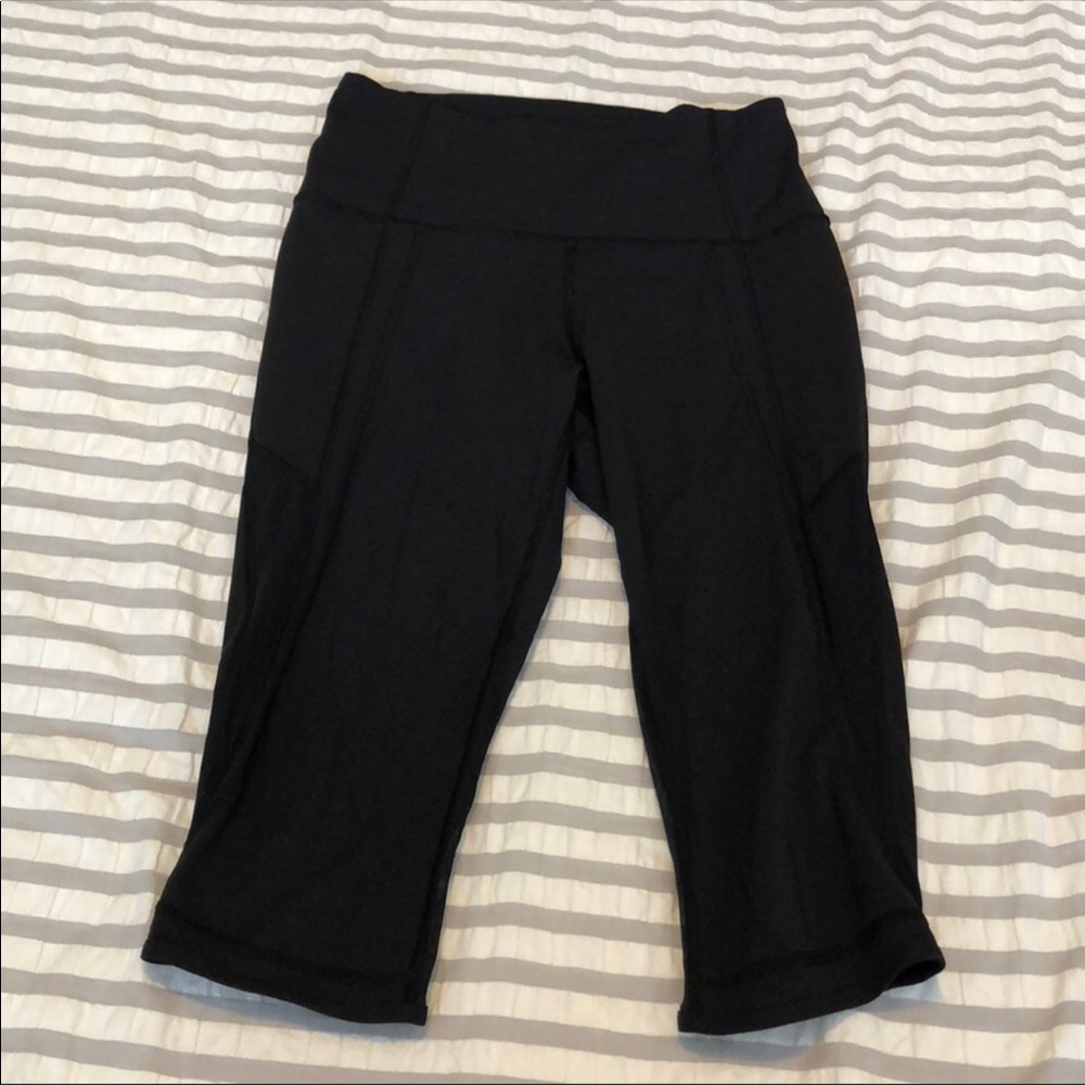 Lululemon Sheer Panel Crops Sz 8